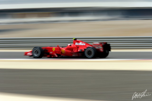 Raikkonen_2007_Bahrain_05_PHC.jpg