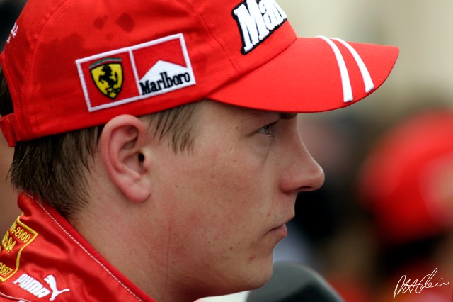 Raikkonen_2007_Bahrain_06_PHC.jpg