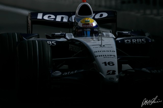 Rosberg_2007_Bahrain_01_PHC.jpg