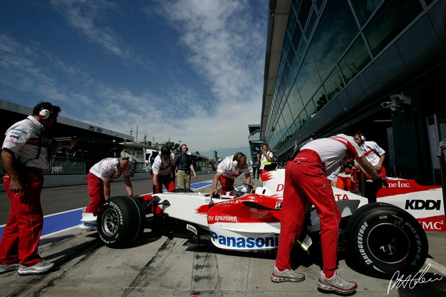 Trulli_2007_Italy_01_PHC.jpg