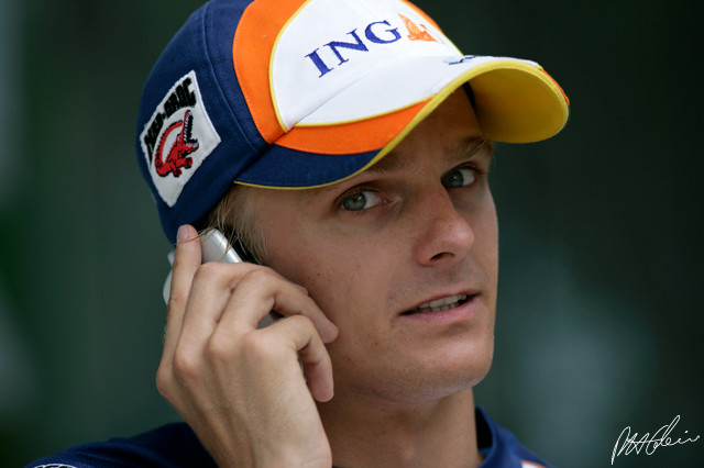 Kovalainen_2007_Malaysia_01_PHC.jpg