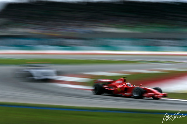 Raikkonen_2007_Malaysia_07_PHC.jpg