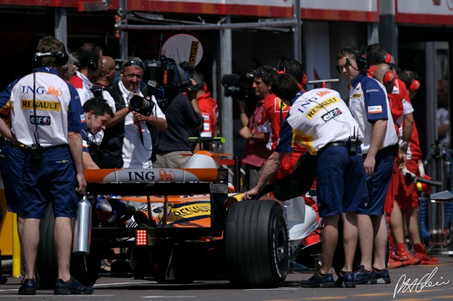 Kovalainen_2007_Monaco_01_PHC.jpg