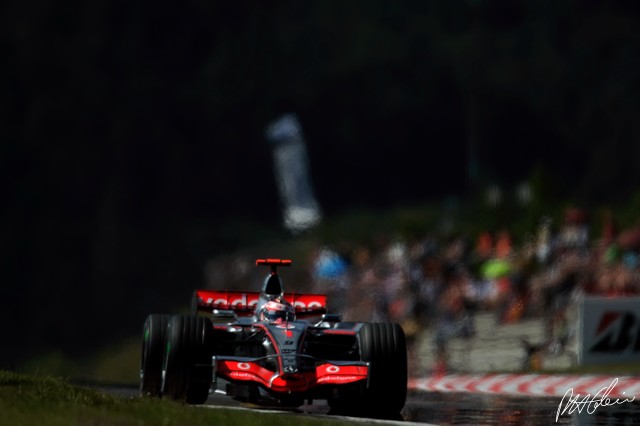 Alonso_2007_Nurburgring_01_PHC.jpg