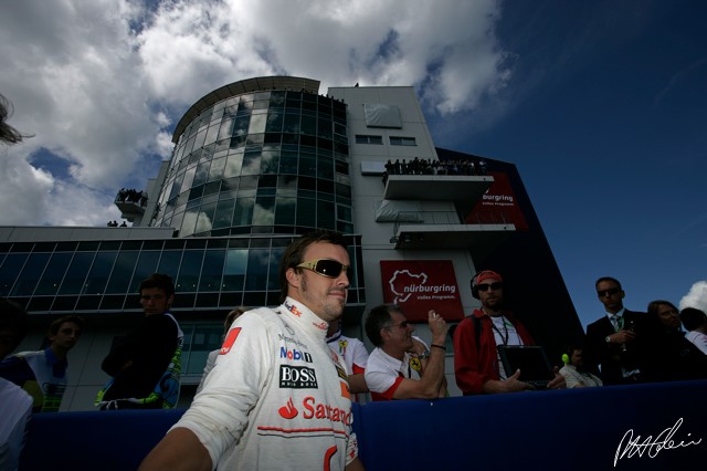 Alonso_2007_Nurburgring_04_PHC.jpg