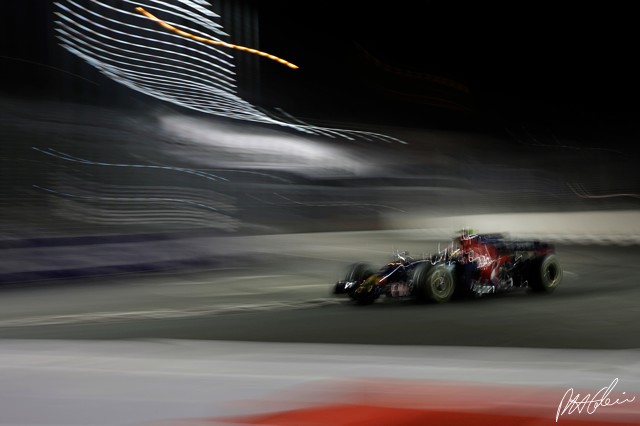 Vettel_2008_Singapore_03_PHC.jpg