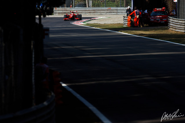 Raikkonen_2009_Italy_03_PHC.jpg