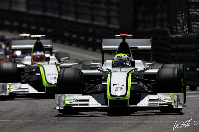 Button-Barrichello_2009_Monaco_01_PHC.jpg