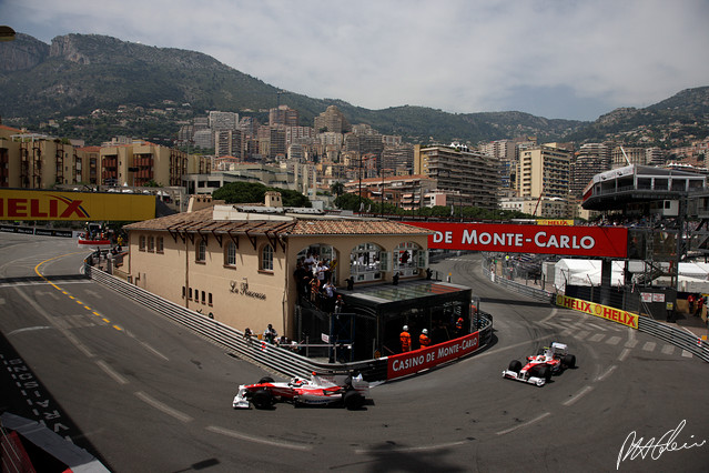 Trulli-Glock_2009_Monaco_01_PHC.jpg