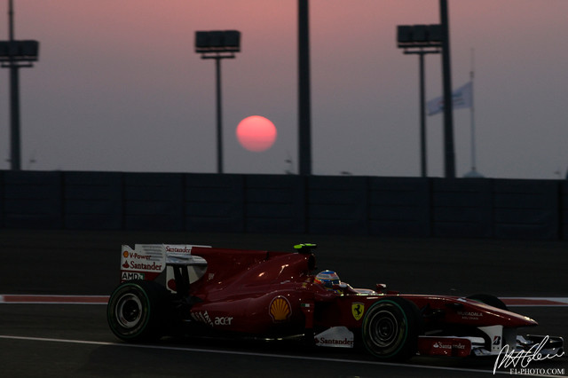 Alonso_2010_AbuDhabi_18_PHC.jpg