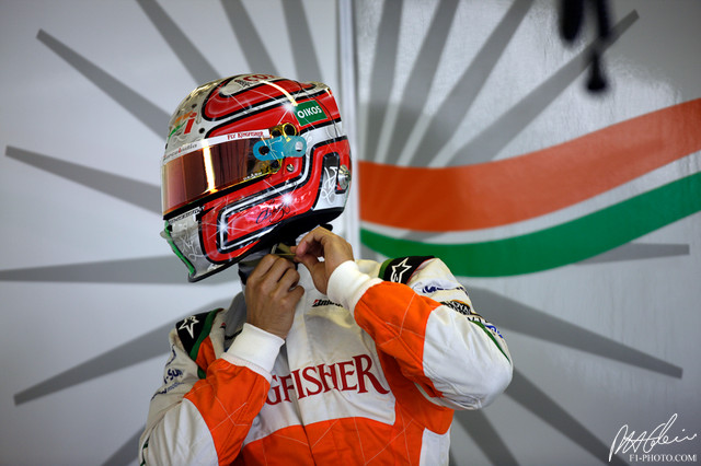 Liuzzi_2010_AbuDhabi_01_PHC.jpg