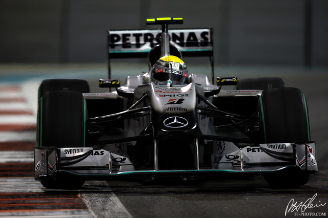 Rosberg_2010_AbuDhabi_01_PHC.jpg