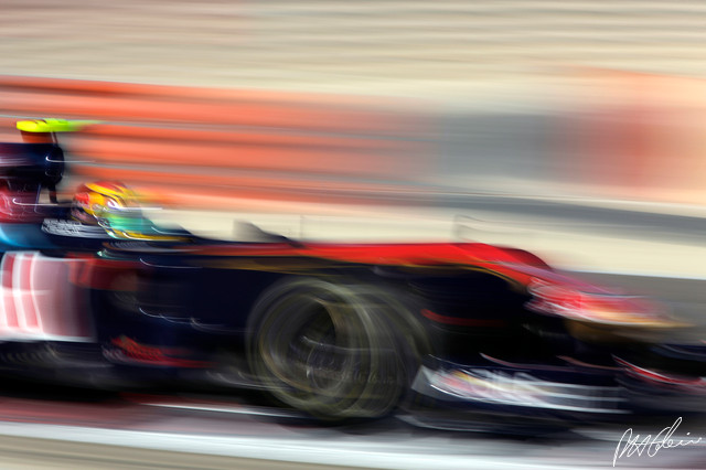 Alguersuari_2010_Bahrain_01_PHC.jpg