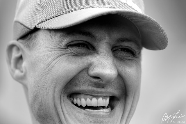 Schumacher-BW_2010_Bahrain_01_PHC.jpg