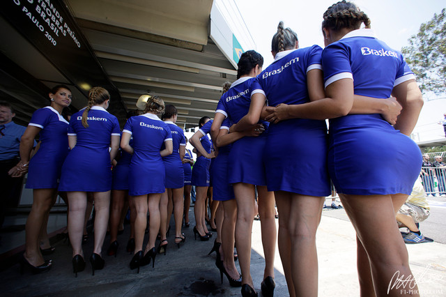 Grid-Girls_2010_Brazil_01_PHC.jpg