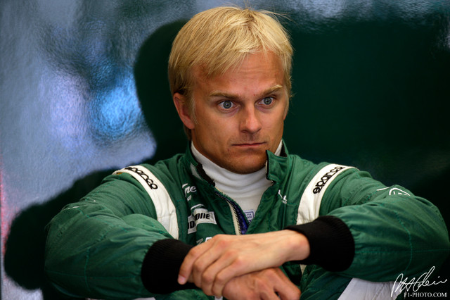 Kovalainen_2010_England_01_PHC.jpg