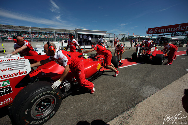 Massa-Alonso_2010_England_01_PHC.jpg