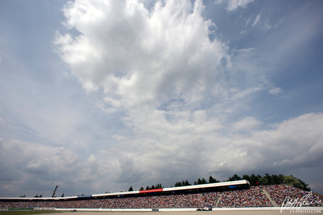 Rosberg-Schumacher_2010_Germany_01_PHC.jpg