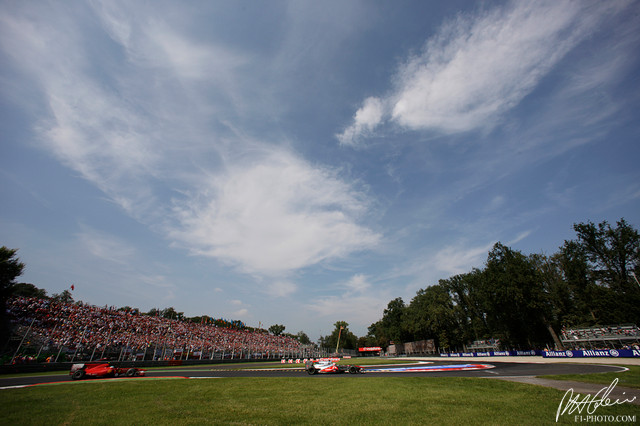 Button-Alonso_2010_Italy_01_PHC.jpg