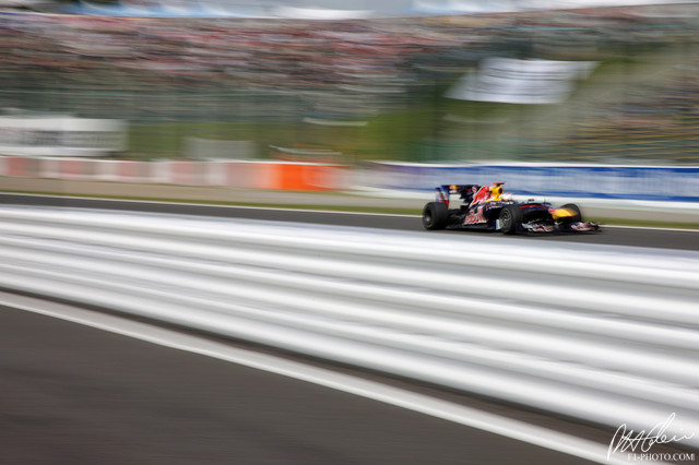 Vettel_2010_Japan_03_PHC.jpg