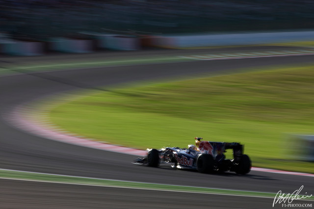 Vettel_2010_Japan_18_PHC.jpg