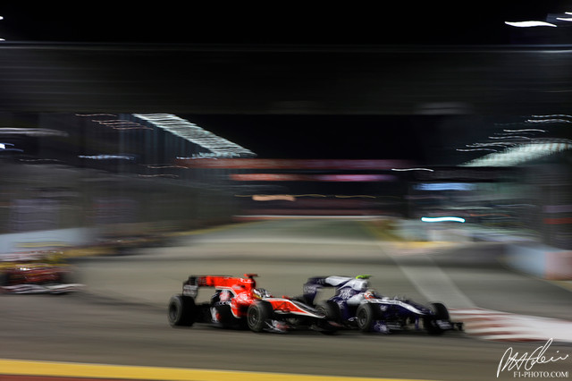 Glock-Hulkenberg_2010_Singapore_01_PHC.jpg