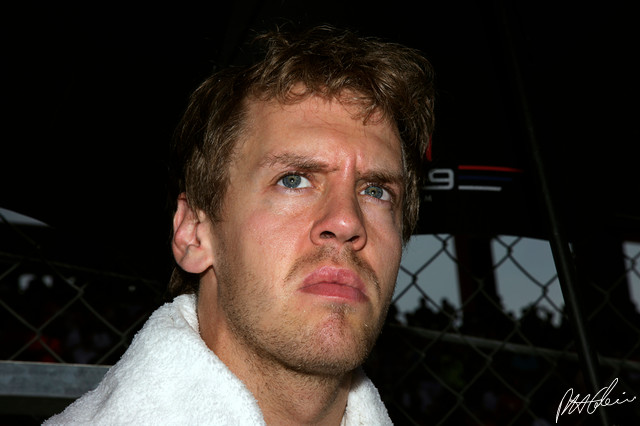 Vettel_2010_Turkey_12_PHC.jpg