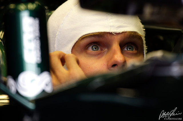 Kovalainen_2011_England_03_PHC.jpg