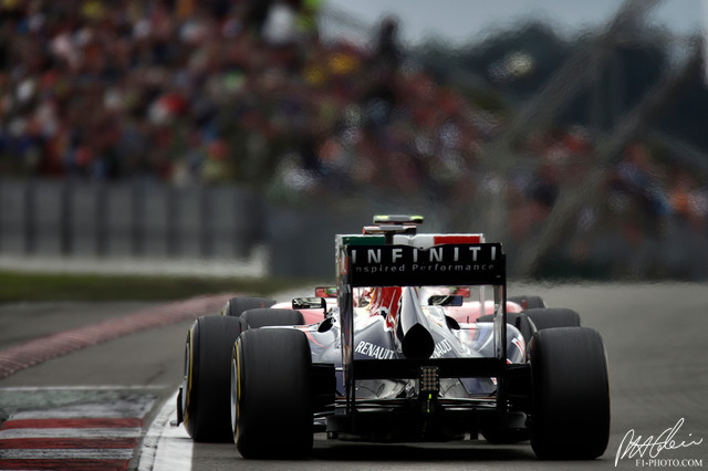 Vettel-Massa_2011_Germany_03_PHC.jpg