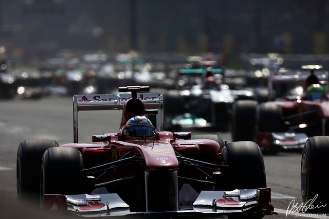 Alonso-Start_2011_Italy_01_PHC.jpg