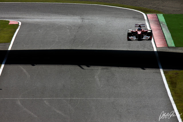 Alonso_2011_Japan_09_PHC.jpg