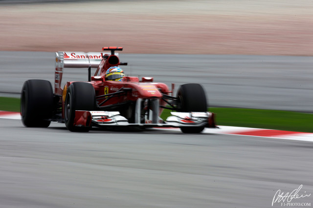 Alonso_2011_Malaysia_01_PHC.jpg