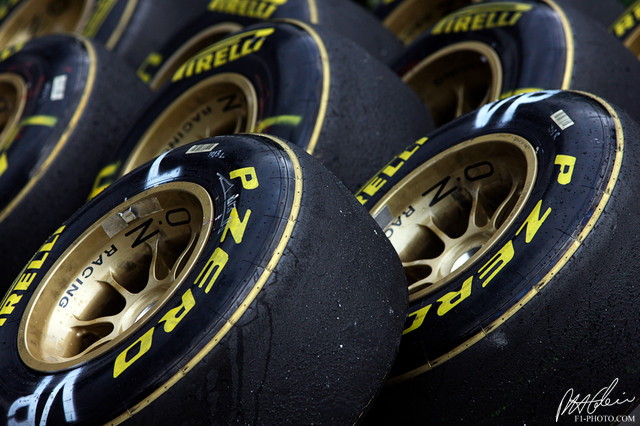 Pirelli_2011_Malaysia_01_PHC.jpg