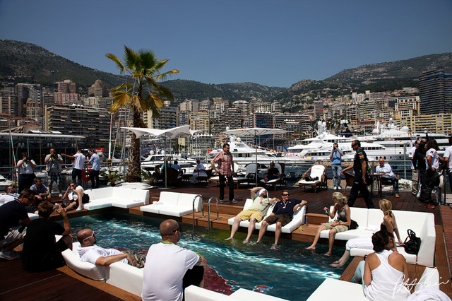 Atmosphere-RedBull_2011_Monaco_01_PHC.jpg