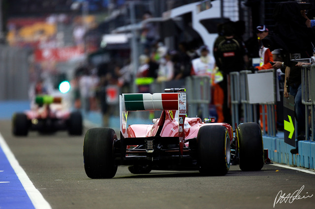 Massa-Alonso_2011_Singapore_01_PHC.jpg