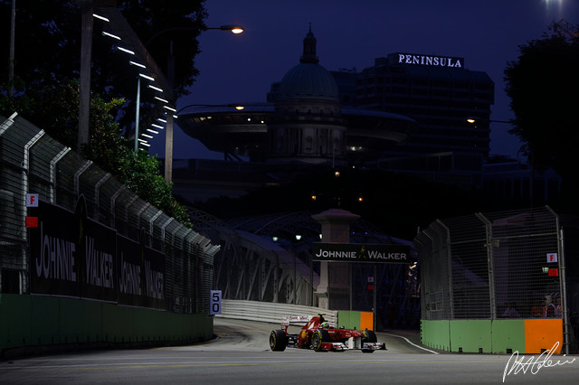 Massa_2011_Singapore_06_PHC.jpg