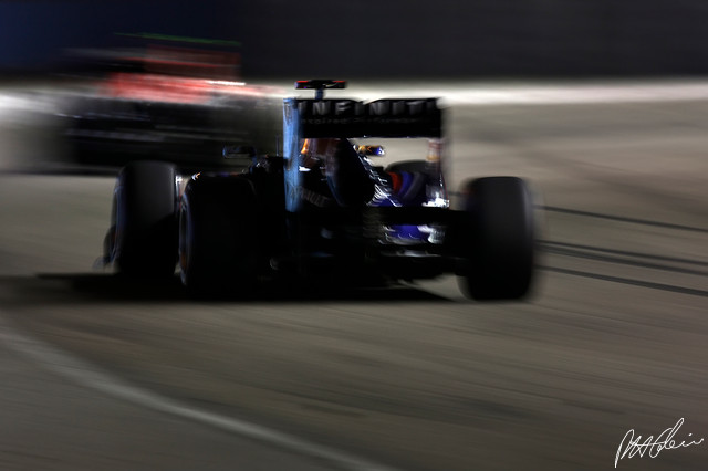 Vettel_2011_Singapore_25_PHC.jpg