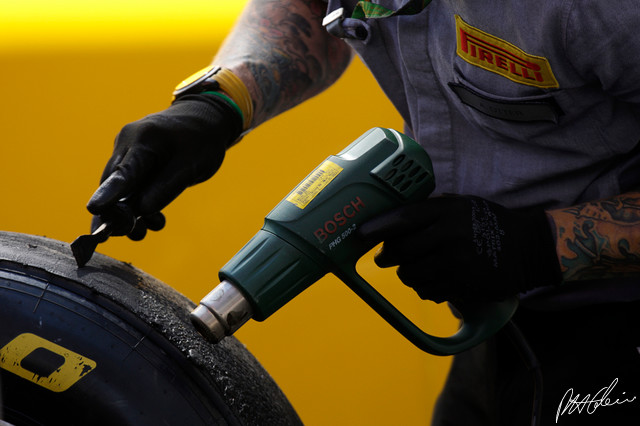 Pirelli_2011_Spain_02_PHC.jpg