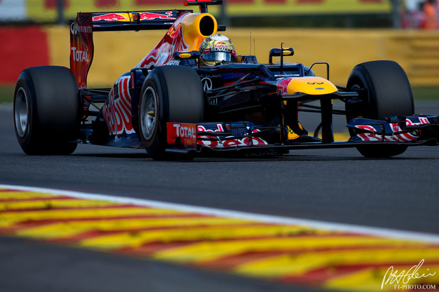 Vettel_2012_Belgium_07_PHC.jpg