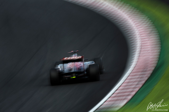 Ricciardo_2012_Japan_01_PHC.jpg