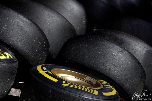 Pirelli_2012_Spain_03_PHC.jpg