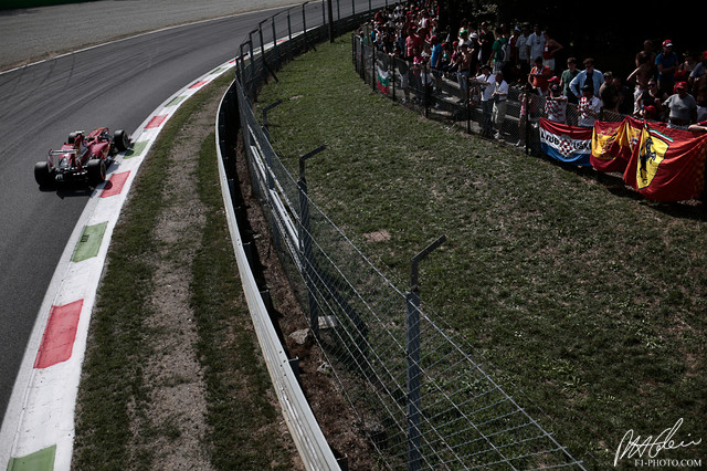 Massa_2013_Italy_02_PHC.jpg