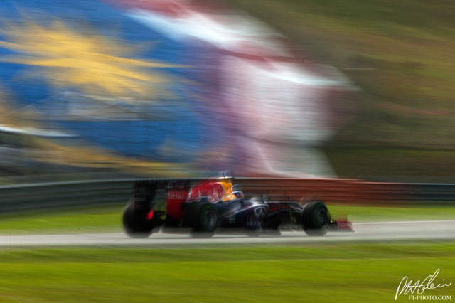 Vettel_2013_Malaysia_04_PHC.jpg