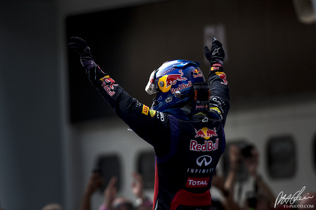 Vettel_2013_Malaysia_16_PHC.jpg