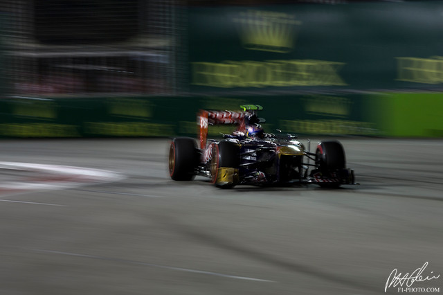 Ricciardo_2013_Singapore_05_PHC.jpg