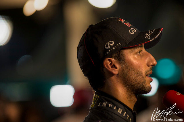 Ricciardo_2014_AbuDhabi_05_PHC.jpg