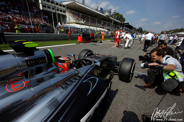 Magnussen_2014_Italy_05_PHC.jpg