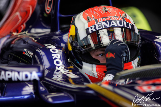 Kvyat_2014_Monaco_03_PHC.jpg