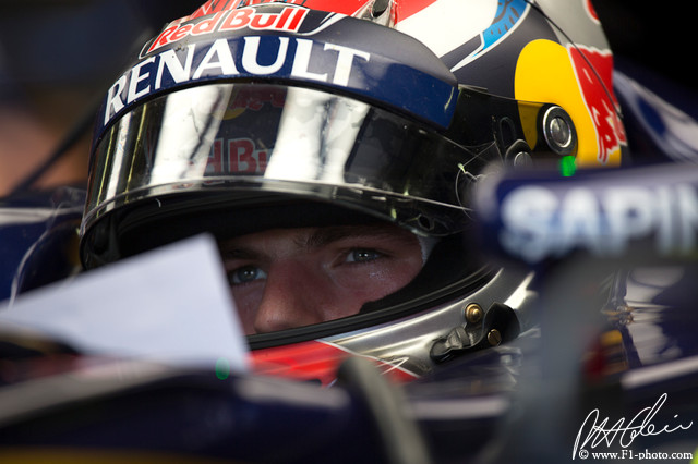 Verstappen_2015_Hungary_01_PHC.jpg