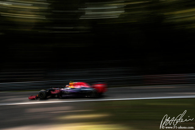 Kvyat_2015_Italy_02_PHC.jpg